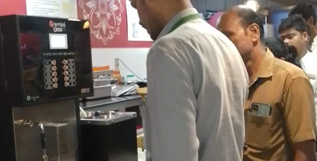 coffee-and-tea-vending-machine